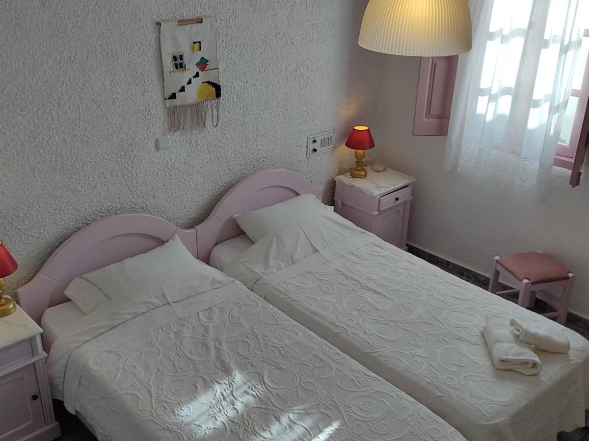 Porto Sikinos Hotel Alopronia Eksteriør billede