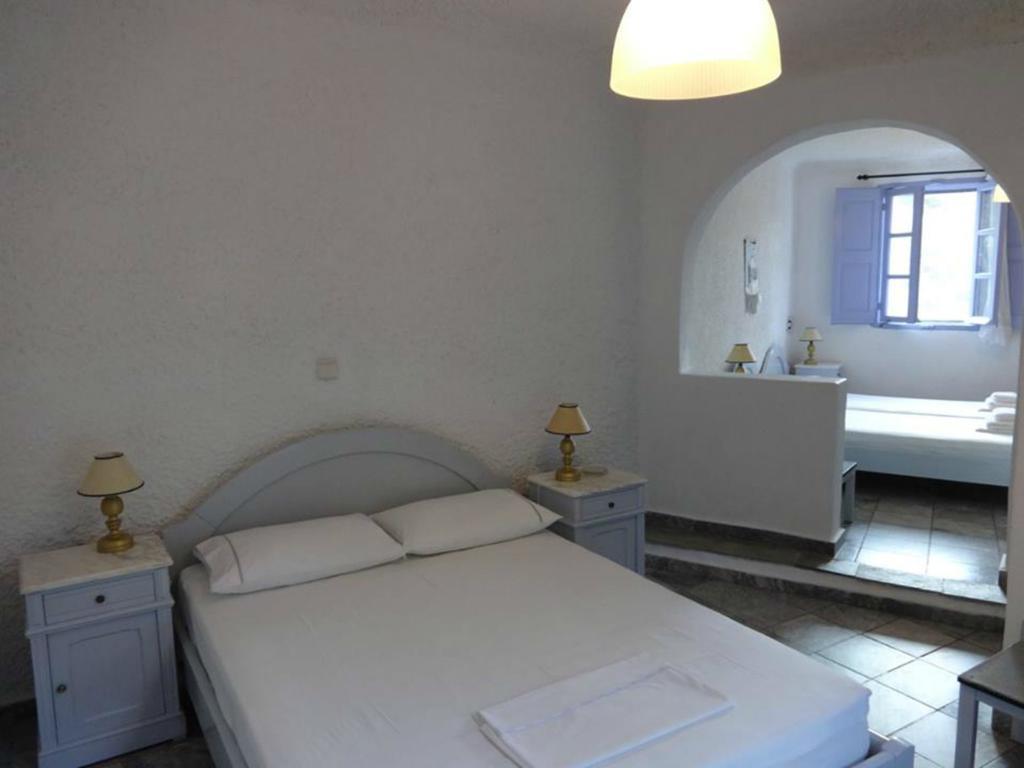 Porto Sikinos Hotel Alopronia Værelse billede